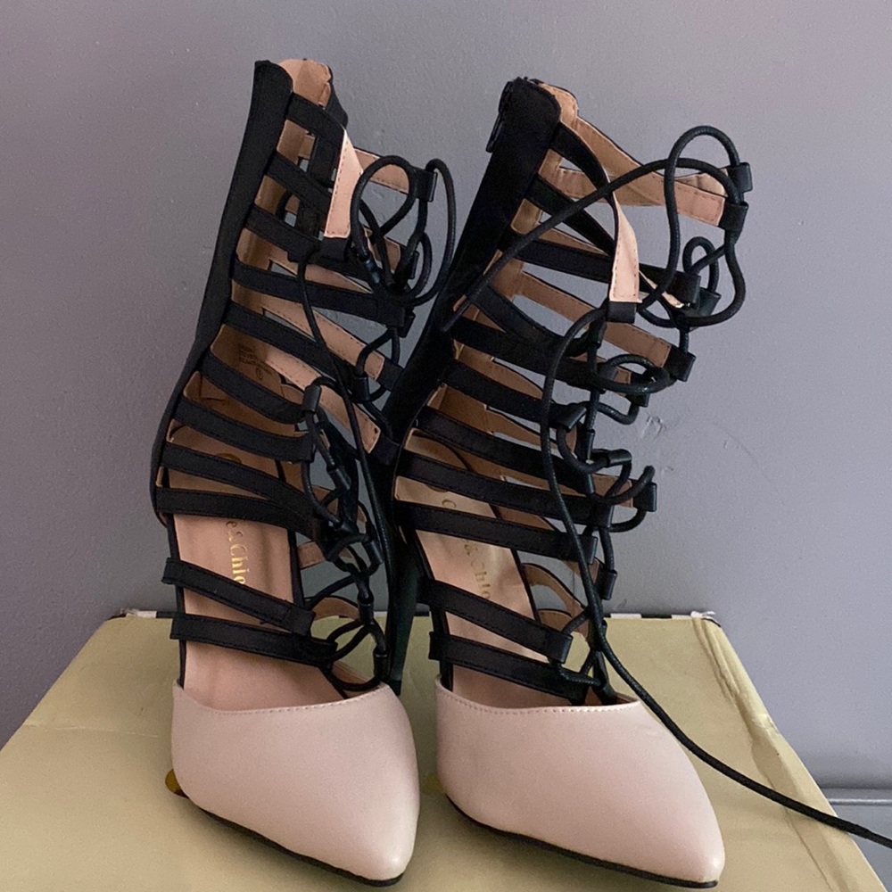 Ladies lace up heel/booties